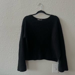 Cashmere cropped sweater